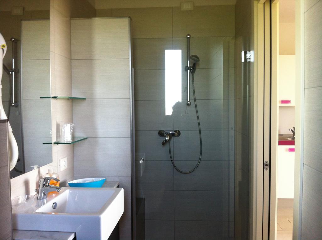 La Fattoria Apartments Lazise Kamer foto